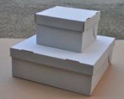 Fedeles stemnyes- s tortadoboz (kln fedllel) 26 x 26 x 12 cm